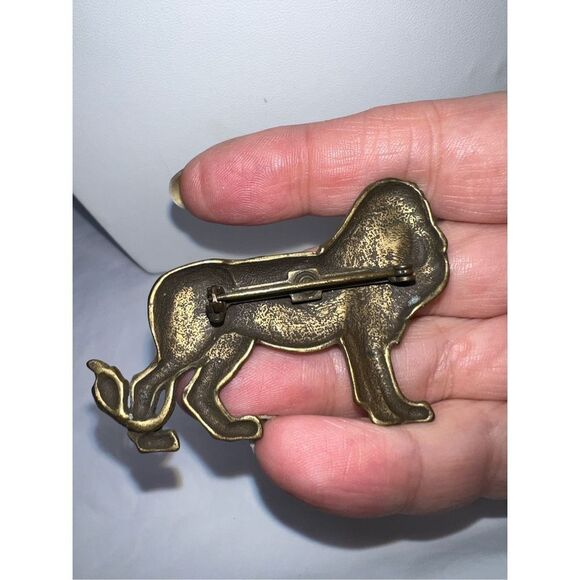 Vintage Burnished Gold Tone Lion‎ Brooch - Picture 5 of 7